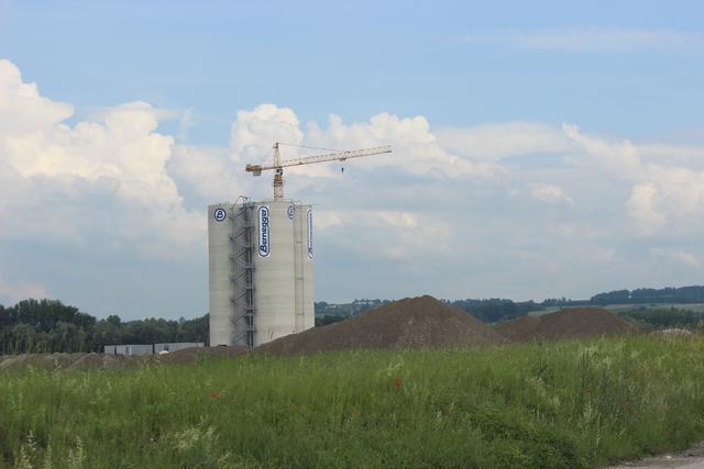 Das bestehende Werk im Ennshafen soll um fünf neue Anlagen erweitert werden.  | Foto: BezirksRundschau