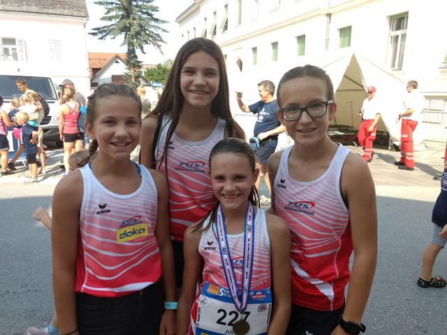 Top-Leistungen von Julia Strauß, Anja Strauß und Lena Seidler