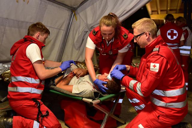 Ein Szenario der Bundesübung 2017 in Vorarlberg. | Foto: Österreichisches Rotes Kreuz (ÖRK) /LV Vlbg /MEDIArt /Andreas Uher