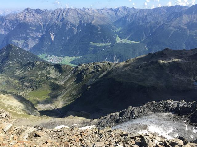 Blick vom Blockkogel auf Umhausen und Niederthai – Weitblick | Foto: Claudia Markt