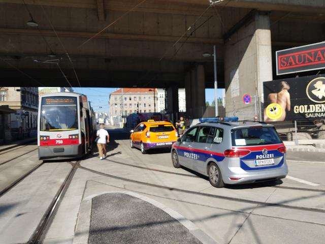 Neue Haltestelle "Geiereckstraße" | Foto: Alfred Krenek