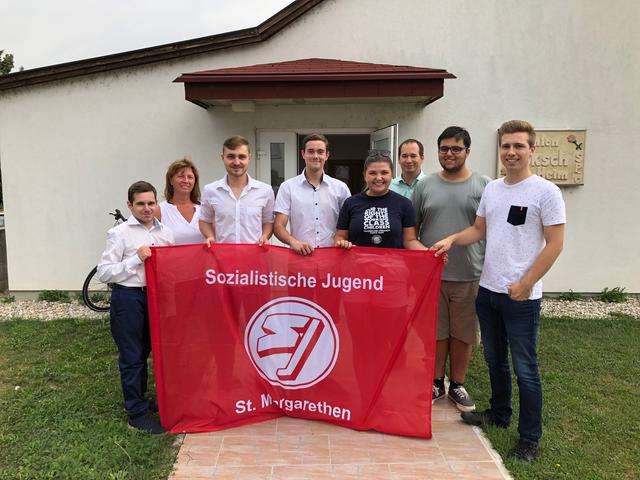 Philipp Koller, Manuela Meiböck, SJ-Vorsitzender Julian Ernst, Patrick Bleich, SJ-Landesvorsitzende Lejla Visnjic, Jürgen Jakob, SJ-Bezirksvorsitzender Jakob Rennhofer und SJ-Landessekretär Simon Luckinger in St. Margarethen