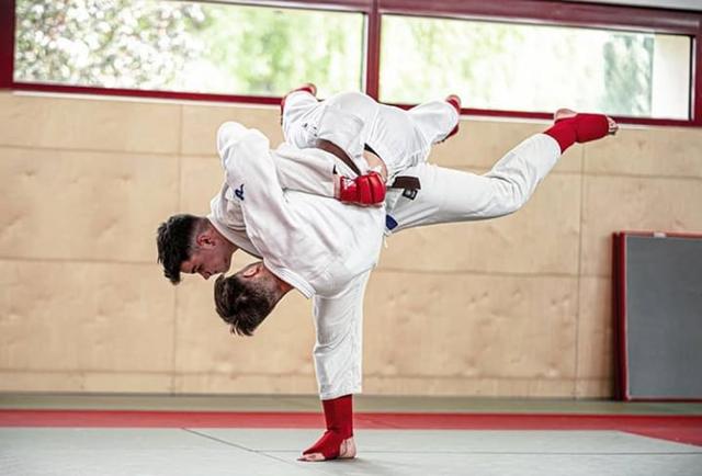 Fighting System heißt die Jiu-Jitsu-Form, die Matthias Weisz ausübt.