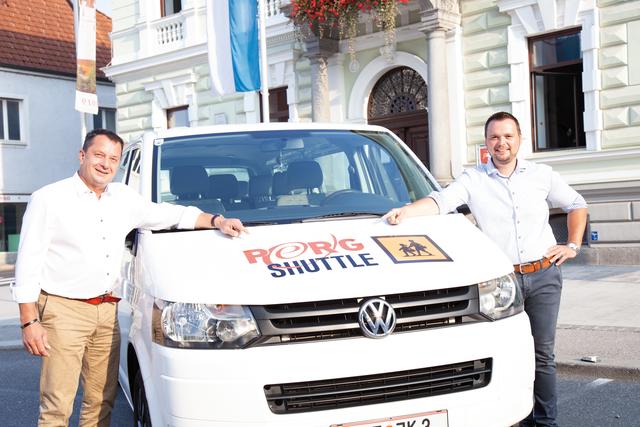 Bürgermeister Anton Froschauer und Transportunternehmer Josef Kragl jun.