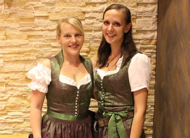 Das beste Servicepersonal aller NÖ Stammtisch: Andrea Enne und Lilli Grundböck.