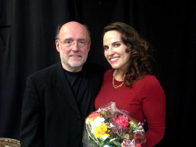 Intendant Walter Kobéra mit der Sopranistin Rebecca Nelsen, die ab 22. Juni als Proserpina auf der Bühne der Kammeroper steht.