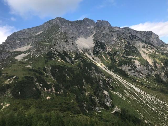 Anscheinend ist die Flachauerin bei der Überquerung des Kraxenkogel ausgerutscht.
