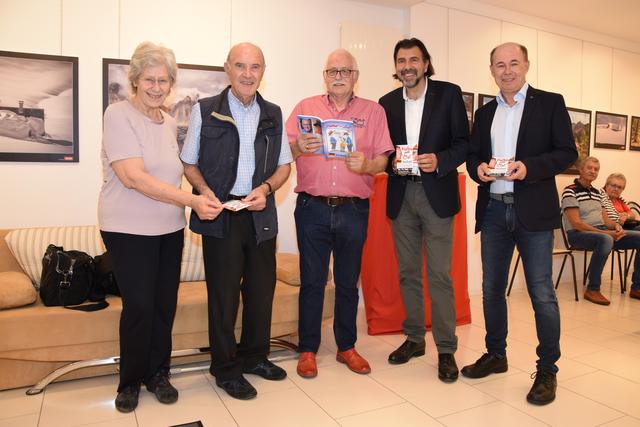 In der Stadtgalerie: Yvonne und Erich Nauschnig, Ewald Dworak, Bgm. Josef Wallner und Vize-Bgm. Toni Fabian.