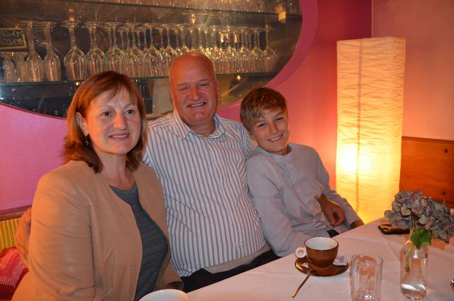 Maria Miksche mit Gerhard und Christian Schumi