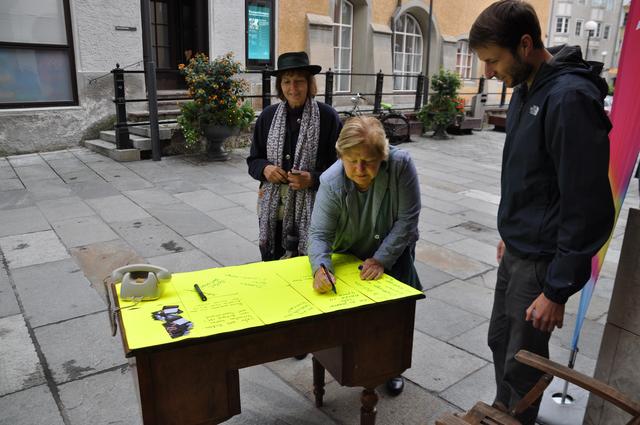 Erinnerungen...an den modrigen Geruch der alten Bahnhofshalle, das Maturajubiläum oder technische Neuerungen im vorigen Jahrhundert.