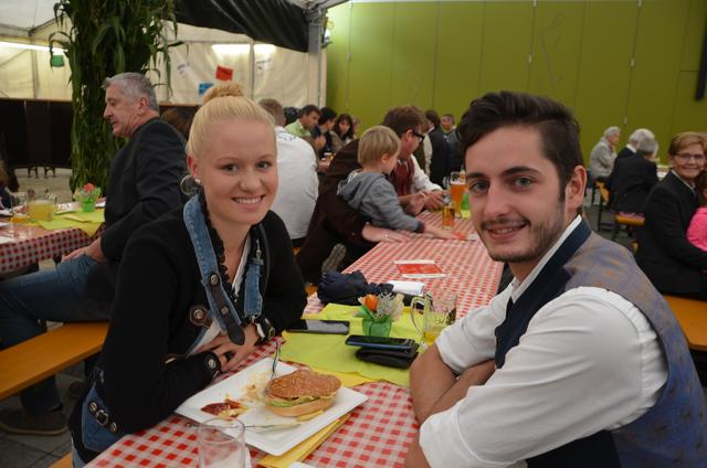 Julia Stabentheiner und Bernhard Tiefnig amüsieren sich