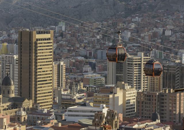 Immer mehr Interesse zeigen Städte – wie hier in La Paz – für alternative Verkehrsmöglichkeiten. | Foto: Doppelmayr Seilbahnen GmbH