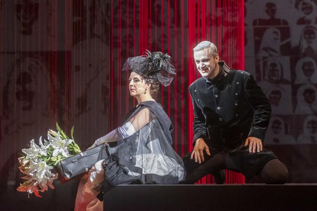 Wiederaufnahme Don Giovanni: Géraldine Chauvet (Donna Elvira), Andreas Mattersberger (Leporello)