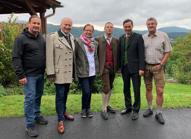 Begrüßte die Ehrengäste: Bgm. Matthias Brunner (l.)