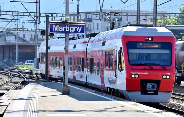 Enfahrt vom St. Bernhard-Express im Martigny