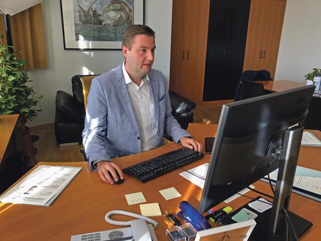 Sicherheit, Gesundheit, Teile der Finanzen und Städtepartnerschaften sind die Aufgaben Ramls.
