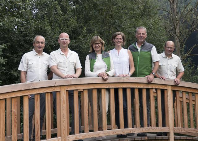 Hartmann Pölz, Klaus Kastenhofer, Nachhaltigkeitsministerin Maria Patek, Valerie Zacherl-Draxler, Nationalpark Direktor Volkhard Maier, Johann Kammleitner Leiter des ÖBf Nationalparkbetrieb Kalkalpen (v.li.)