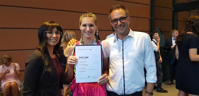 Marina Posch hat ihre Lehre zur Betriebslogistikkauffrau mit Auszeichung bestanden.