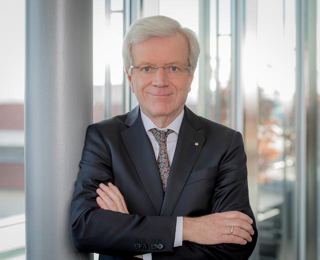 Freut sich: Sparkasse-Vorstandsvorsitzender G. Fabisch.