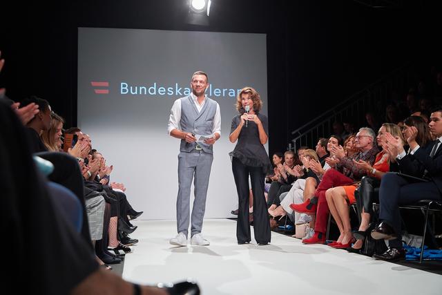 MuseumsQuartier: Bundeskanzlerin Brigitte Bierlein durfte die 11. MQ Vienna Fashion Week eröffnen. | Foto: Thomas Lerch/ Alexander Tuma