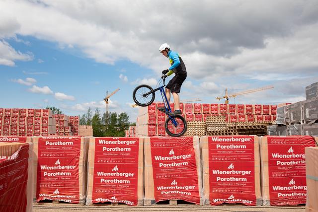 Sportliche Möglichkeiten bietet Wienerberger in seinen Ziegeleiwerken jetzt schon seit 200 Jahren.