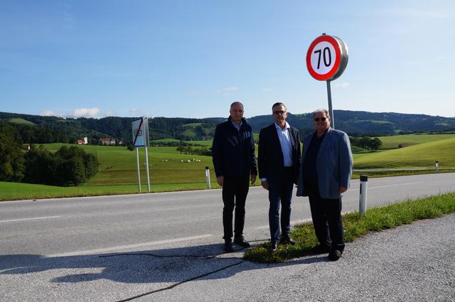 Die Ortstafel in der Piberstraße wurde versetzt, die 70er-Beschränkung beginnt nun etwas später.