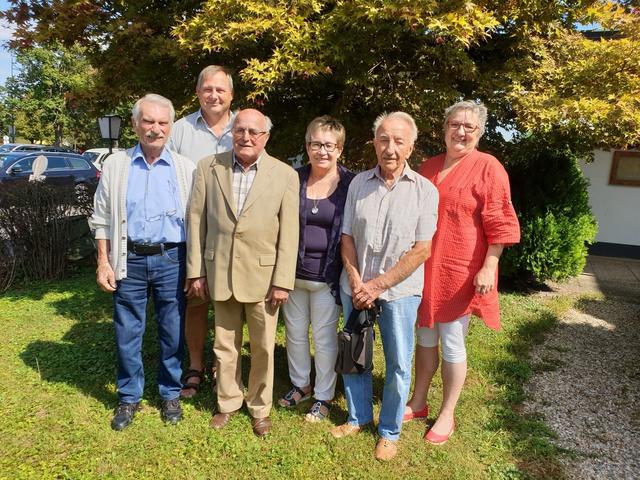 Thaler Horst, Vizebgm. Ernst Mörz, Johann Leimstättner, Pensionistenobfrau Wallner Walpurga, Bergauer Johann, Bgm. Inge Posch