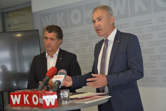 Wollen Unternehmen bei der Digitalisierung unter die Arme greifen: WK-Präsident Peter Nemeth (r.) und Spartenobmann Hans Lackner