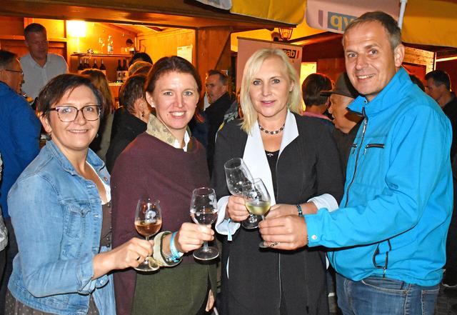 Manuela Gschwandtner, Michaela Langer-Weninger, Angelika Winzig und Christian Mader (v.l.).