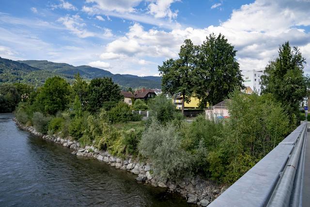 Das Murufer in Leoben-Judendorf wird begehbar gestaltet.