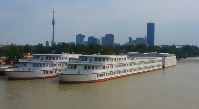 Eine schwimmende Institution: Seit 25 Jahren gibt es das Schulschiff "Bertha von Suttner" an der Donauinsel.