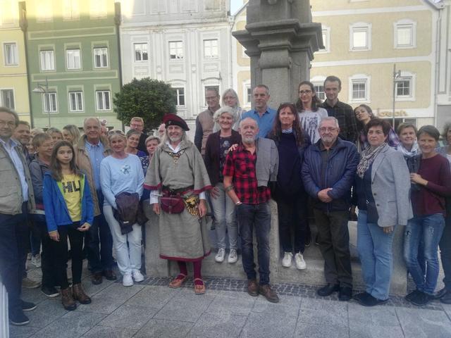 Hubert Krexhammer führte die Besucher als Maximilian I. durch die Stadt.