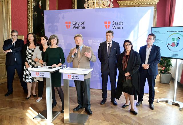 Die Wiener Stadtregierung lud nach der Klausur zur Präsentation ins Rathaus.