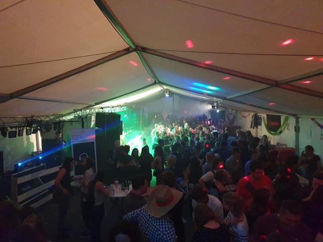 Die Landjugend Aurach veranstaltete die "Auringer Summaparty".
