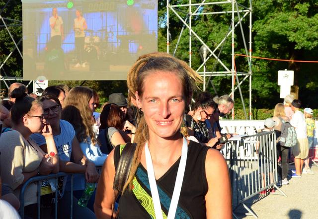 Simone aus Ottnang