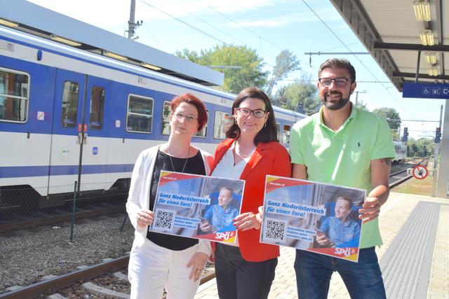 &lt;f&gt;Mehr in Öffis&lt;/f&gt; investieren, fordern Sandra Gerbsch-Kreiner, Melanie Erasim und Martin Peterl. | Foto: Schütz