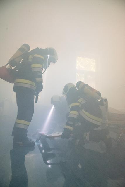 Ein Übungsszenario der Ironore 2019 in Eisenerz: Evakuierung des Krankenhauses nach Feueralarm.