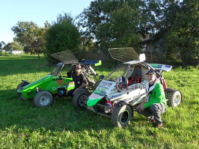 Thomas Pröschl und Günter Sonnleitner (v. l.) gingen in der Buggyklasse in Alberndorf an den Start.