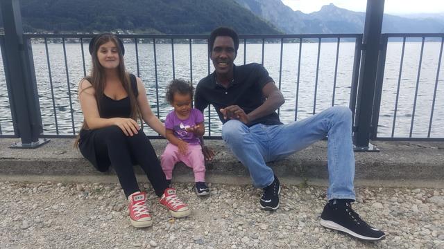 Alice Lugstein mit Tochter Rahel und Eheman Koira.