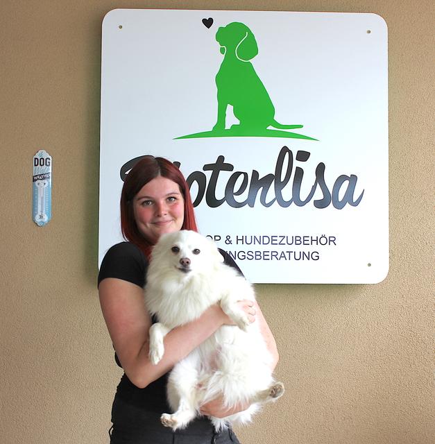 Lisa-Marie Maritschnik hat sich auf die gesunde und artgerechte Ernährung von Hunden spezialisiert.
