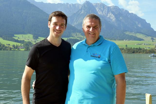 Felix Neureuther und TVB-Obmann Gerd Erharter am Walchsee.
