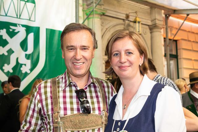 Im Gespräch: Christian Jauk und Barbara Eibinger-Miedl | Foto: Jorj Konstantinov