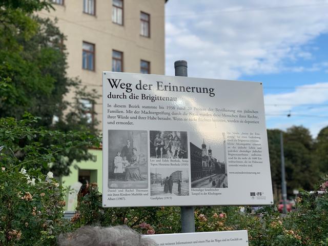 Ein Rundgang stummer Zeugen: Auf die Spuren jüdischen Lebens begab sich ein Spaziergang der besonderen Art in der Brigittenau.