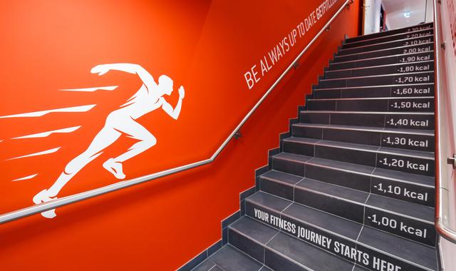 Die Fitness startet bei Getfit direkt beim Betreten des Studios. | Foto: Getfit