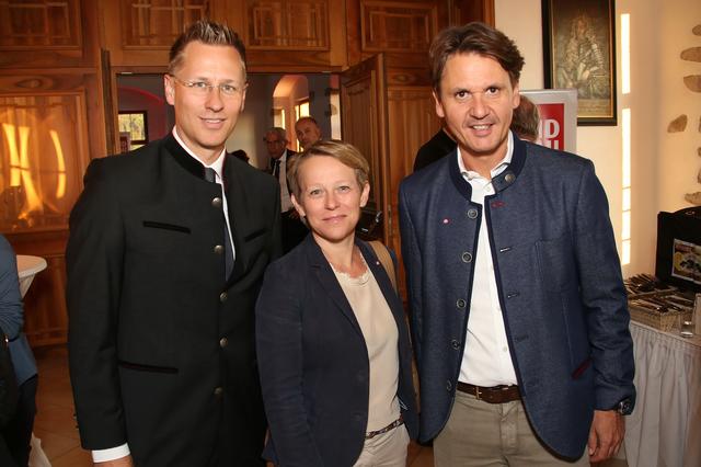 OÖ Tourismus-Geschäftsführer Andreas Winkelhofer (r.). | Foto: Andreas Maringer