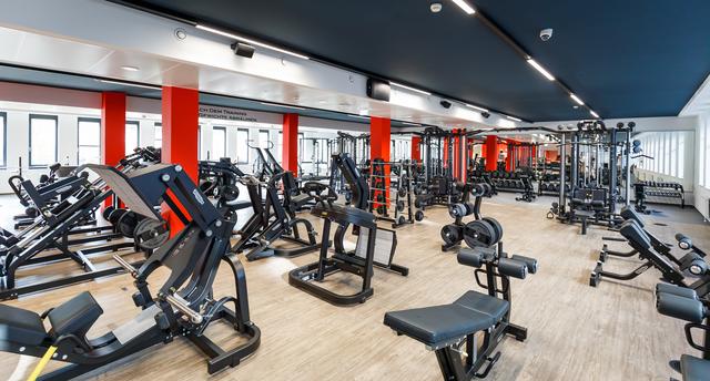 Neben klassischen Cardio- und Kraftgeräten gibt es eine "Functional Area" mit allem, was das Fitness-Herz höherschlagen lässt. | Foto: Getfit