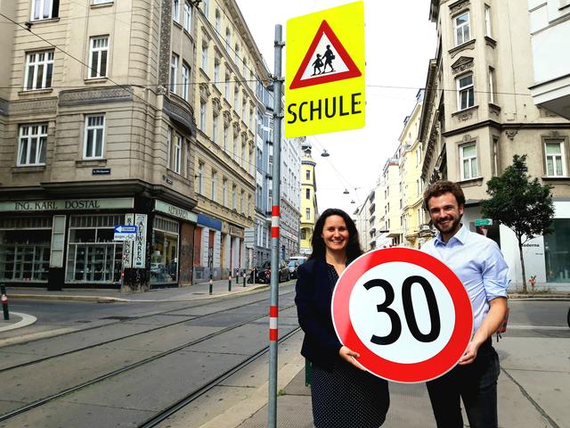 Veronika Mickel-Göttfert mit Parteikollege Stephan Mlczoch.