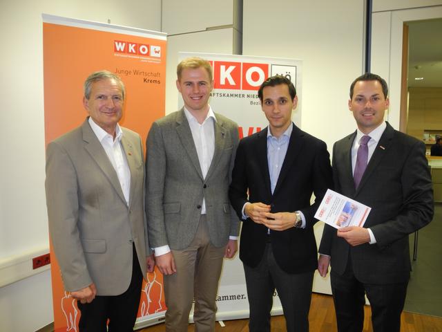Herbert Aumüller (Bezirksstellenleiter WK Krems), Patrick Mayer, Andreas Schachenhuber, Stefan Seif (Bezirksvorsitzender JW Krems)
