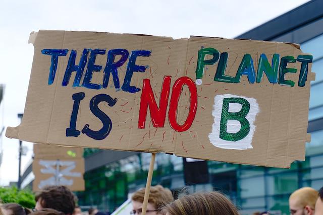 „Es ist unsere Verpflichtung, aufzustehen und auf die Straße zu gehen, um eine lebenswerte Zukunft für alle noch ungeborenen Generationen zu sichern"
