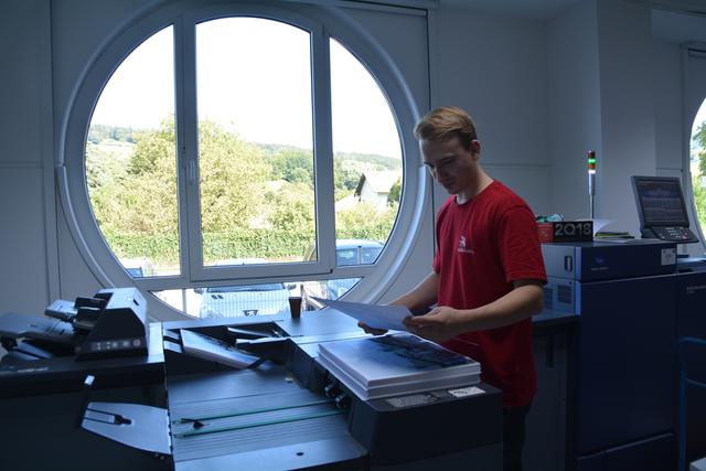Weltmeister Christof Babinger aus Bergland bei der Arbeit in der Firma Queiser in Scheibbs. | Foto: Roland Mayr